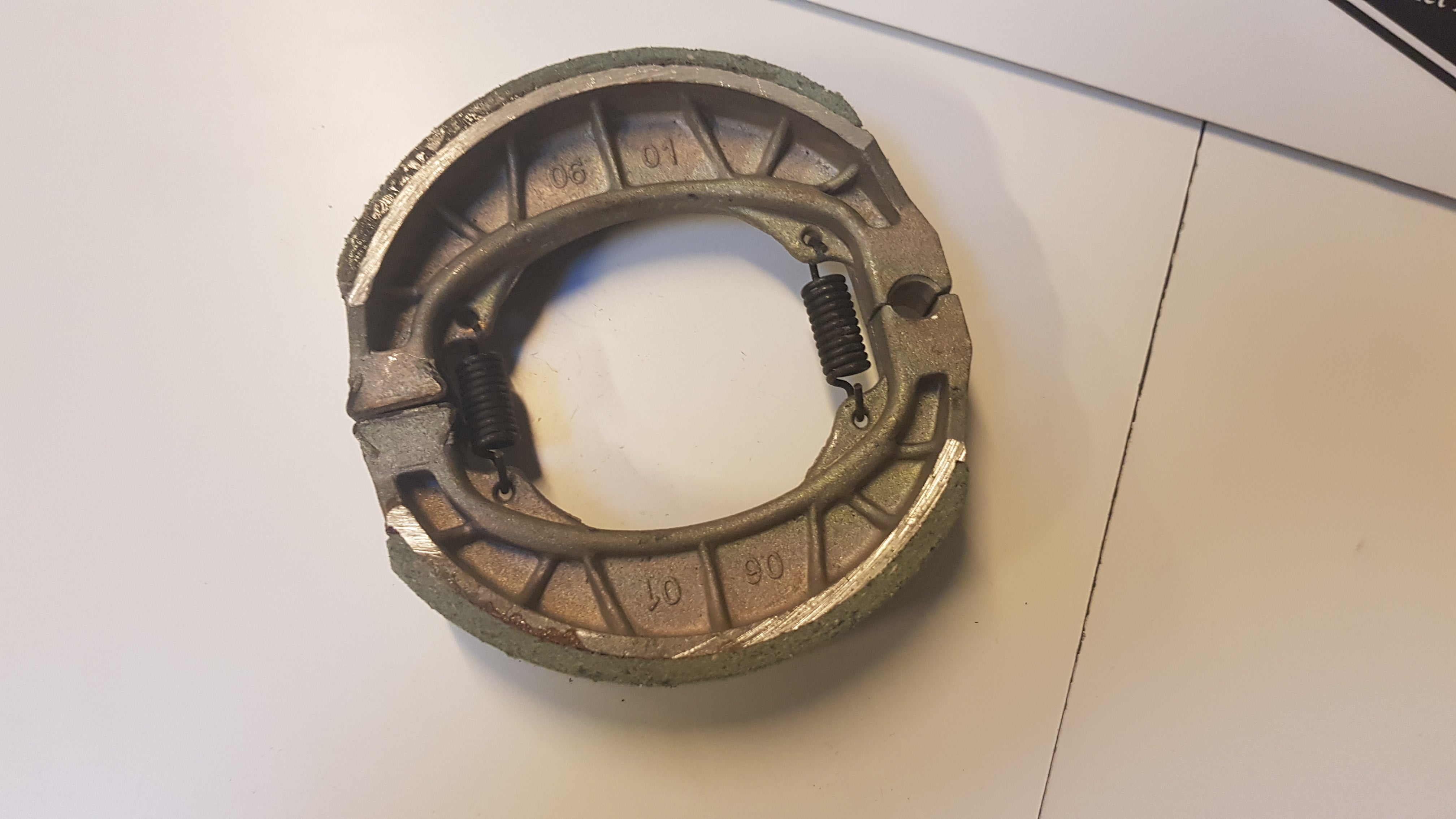 Set remschoenen 105mm voor GY6