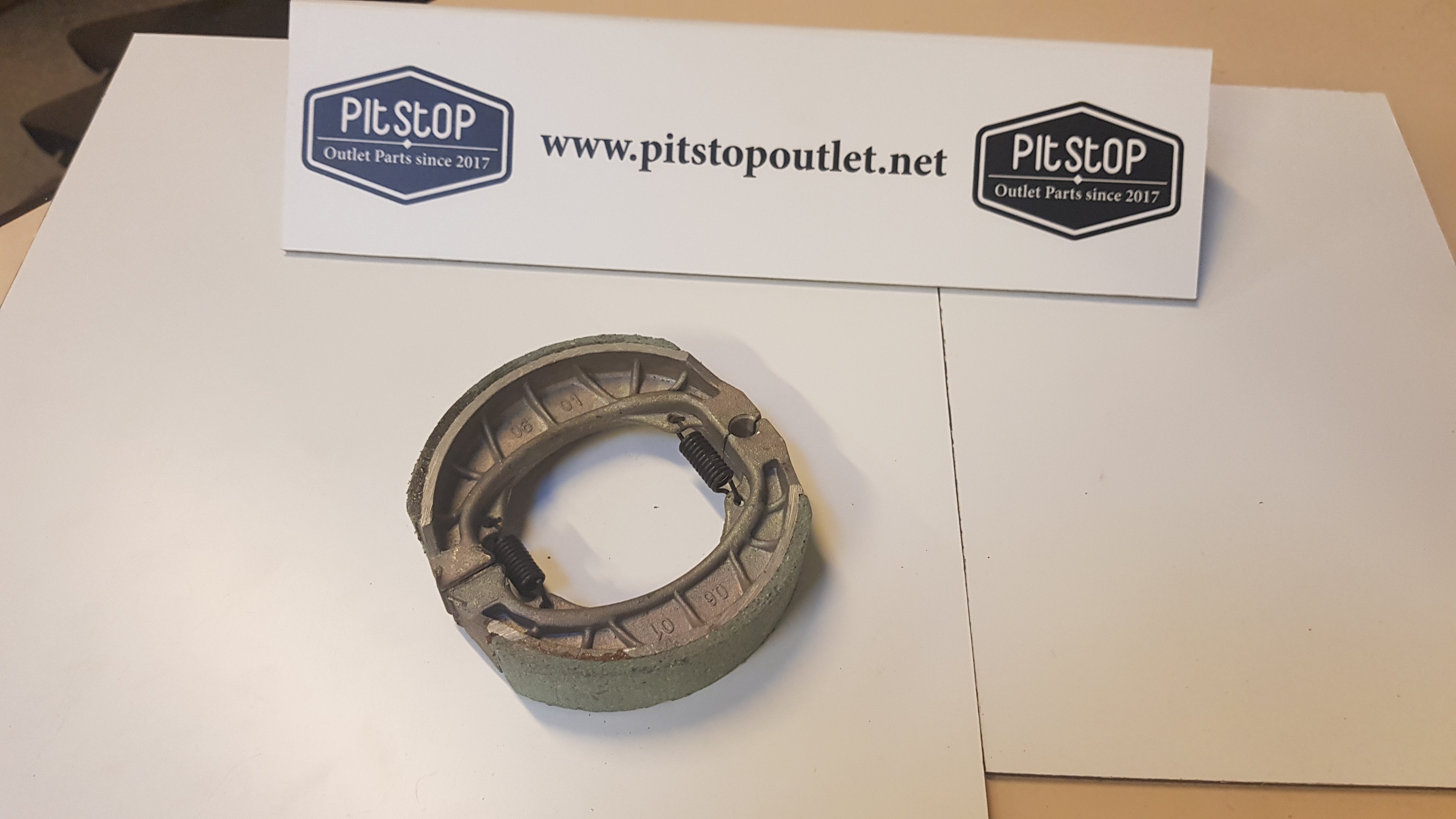 Set remschoenen 105mm voor GY6