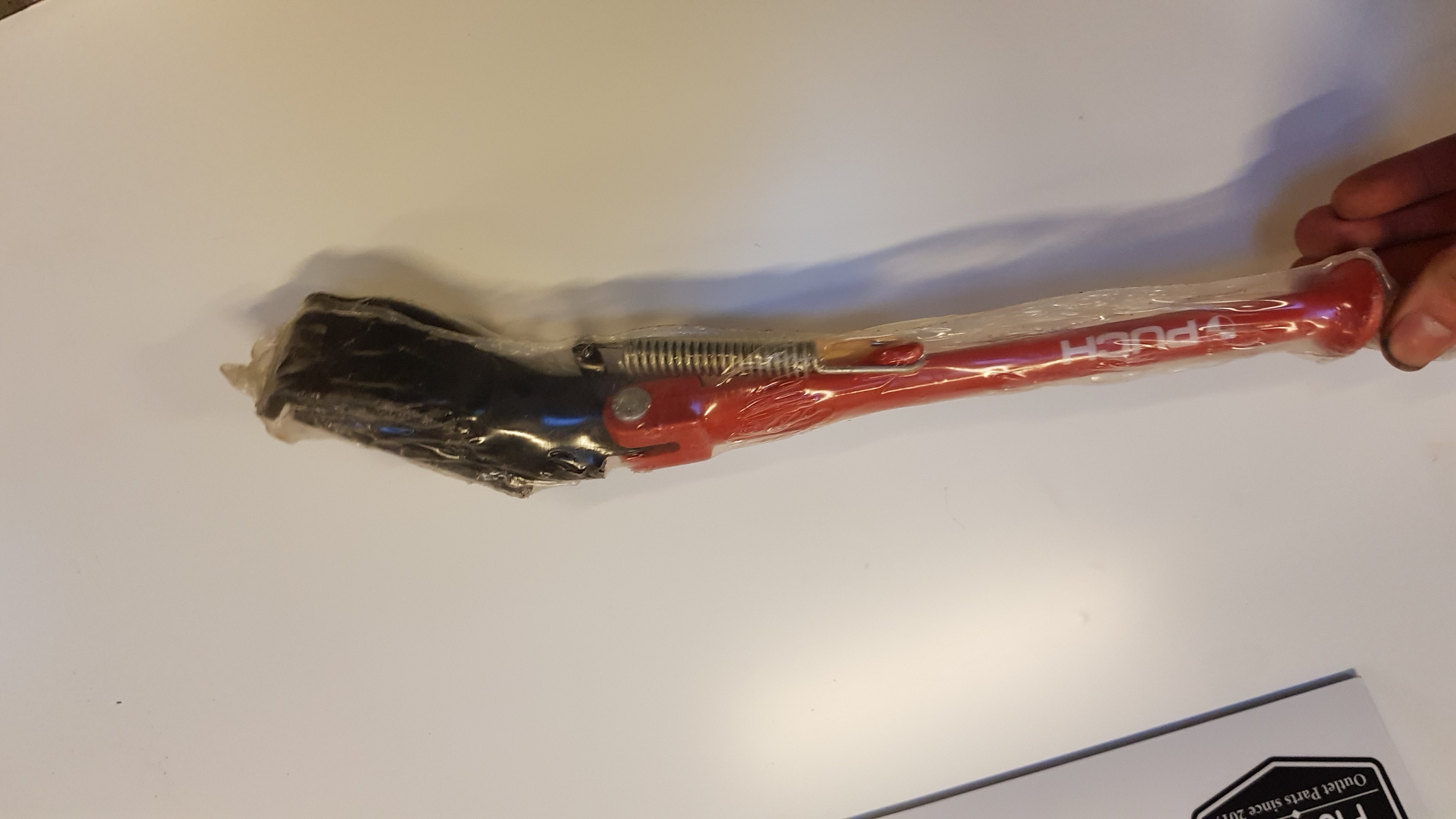 Nieuw rood zijstandaard