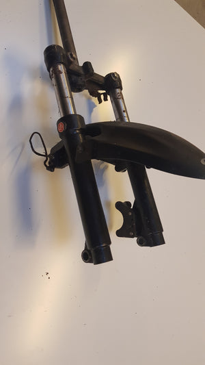 Voorvork met voorspatbord