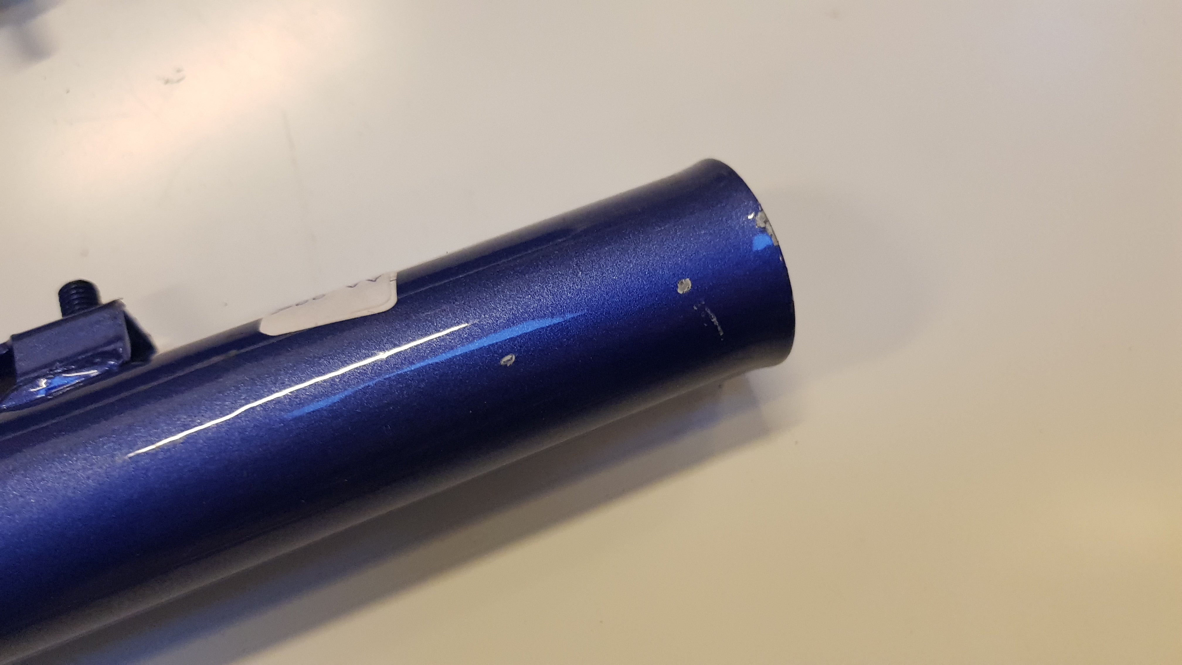 Blauwe voorvork poten