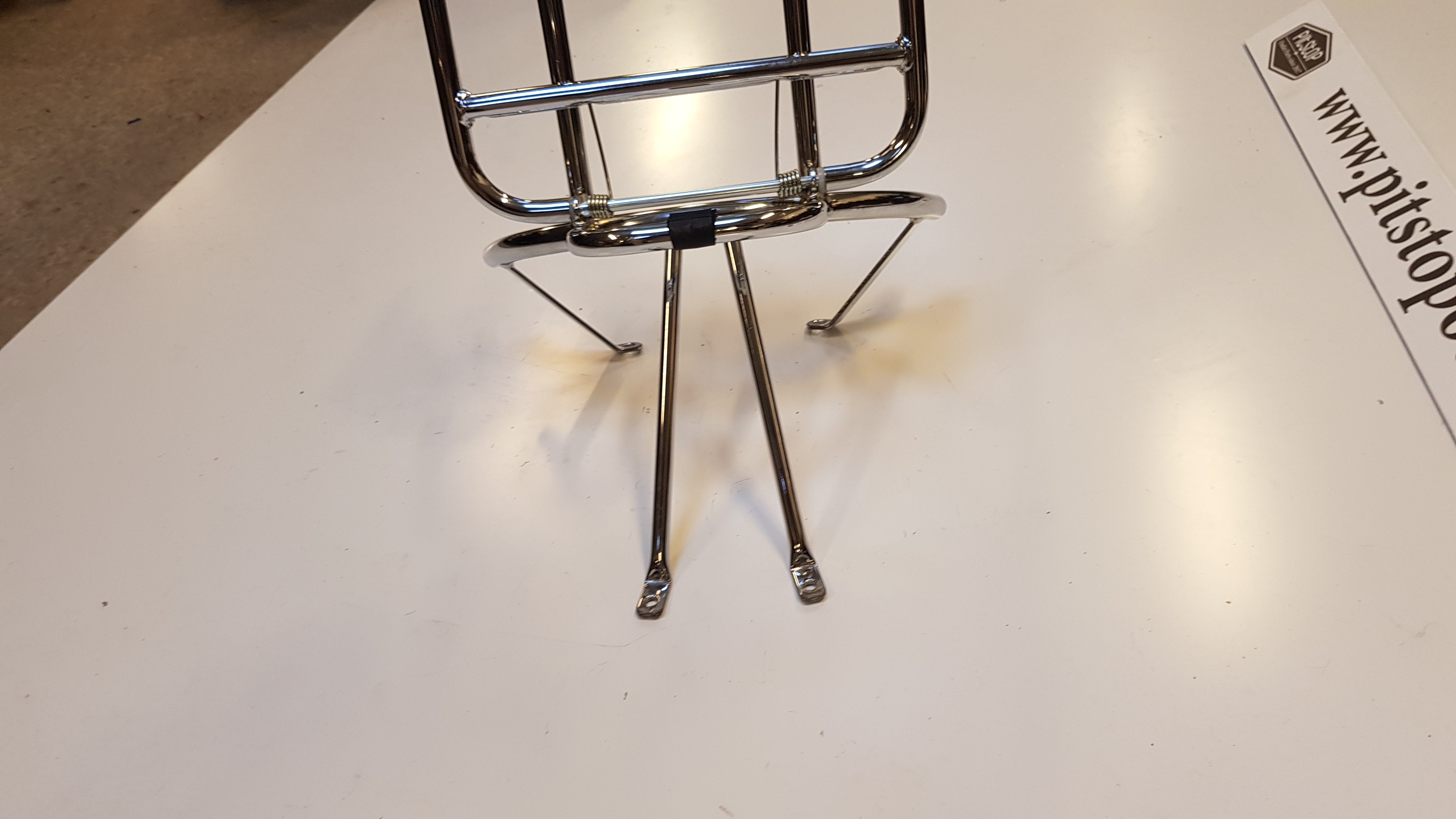 Achter Klapdrager