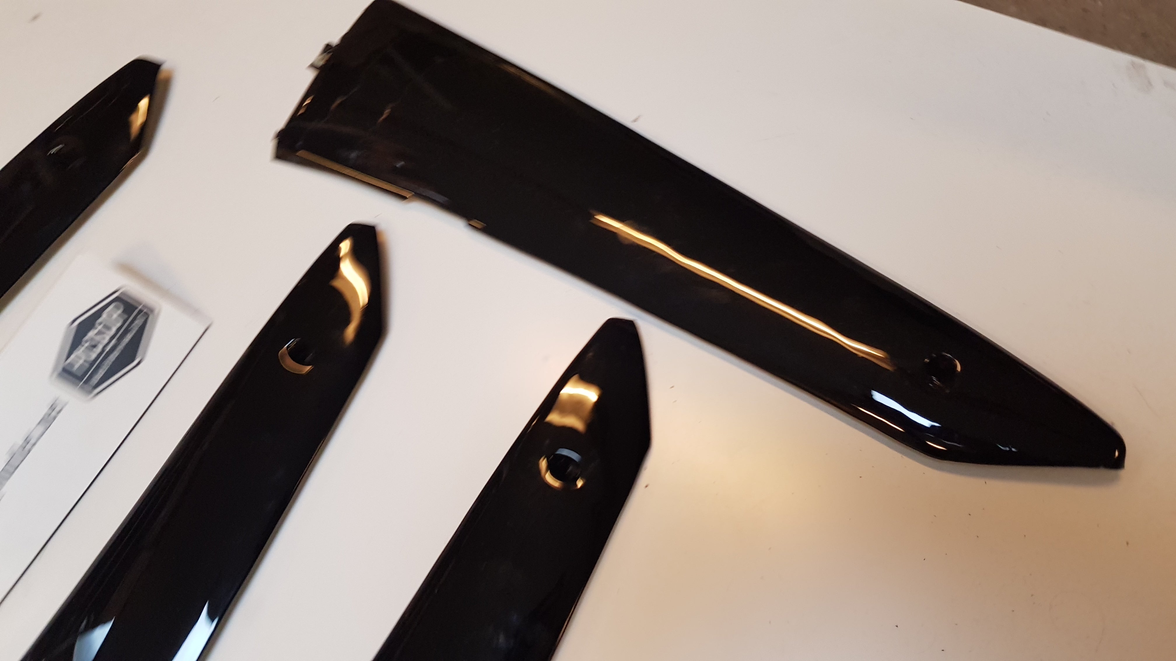 Linker Zijskirt (Zwart)