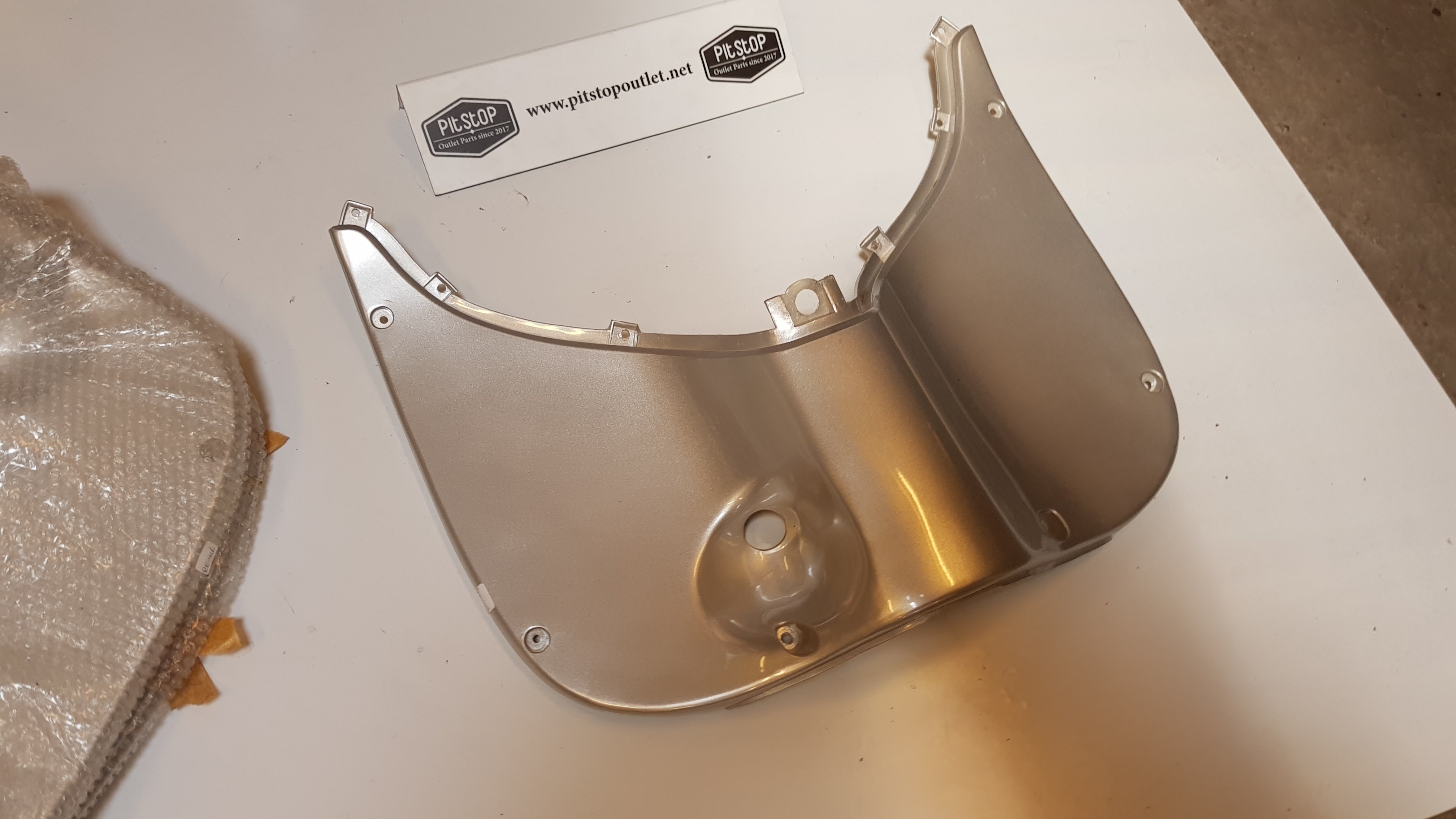 Beenschild (Zilver/Grijs)