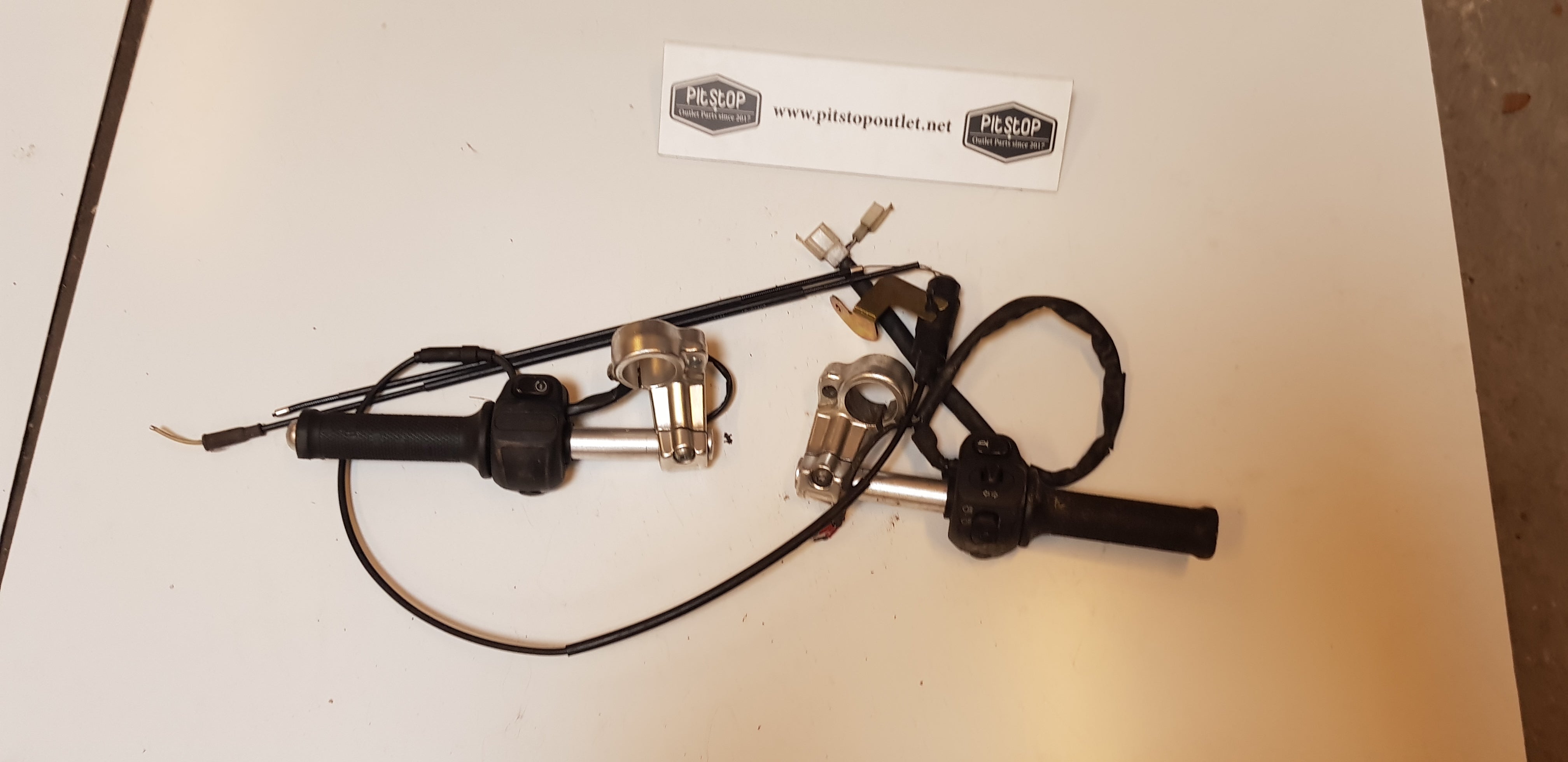 Brommer Stuur Set (Model Onbekend)