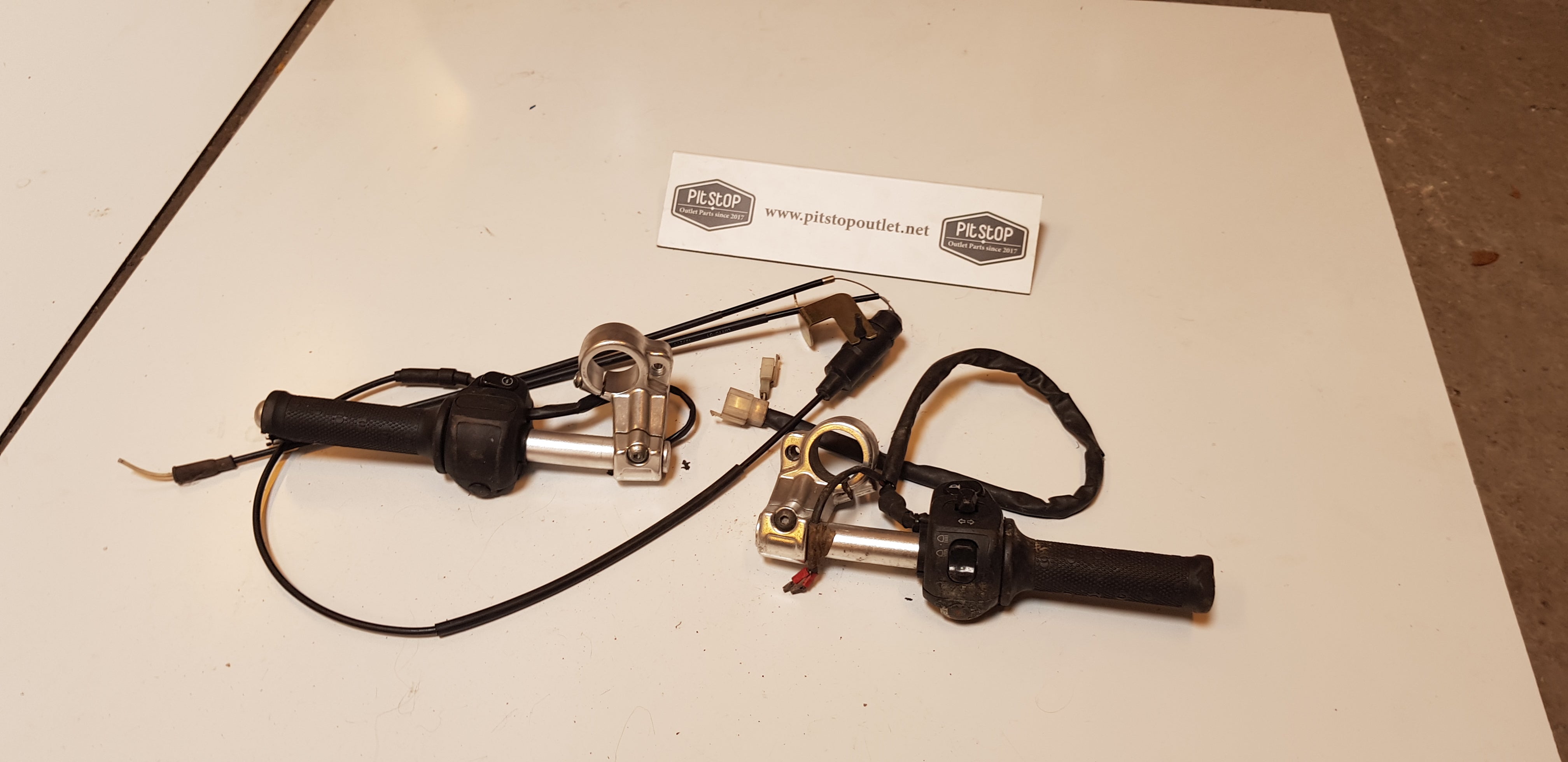 Brommer Stuur Set (Model Onbekend)