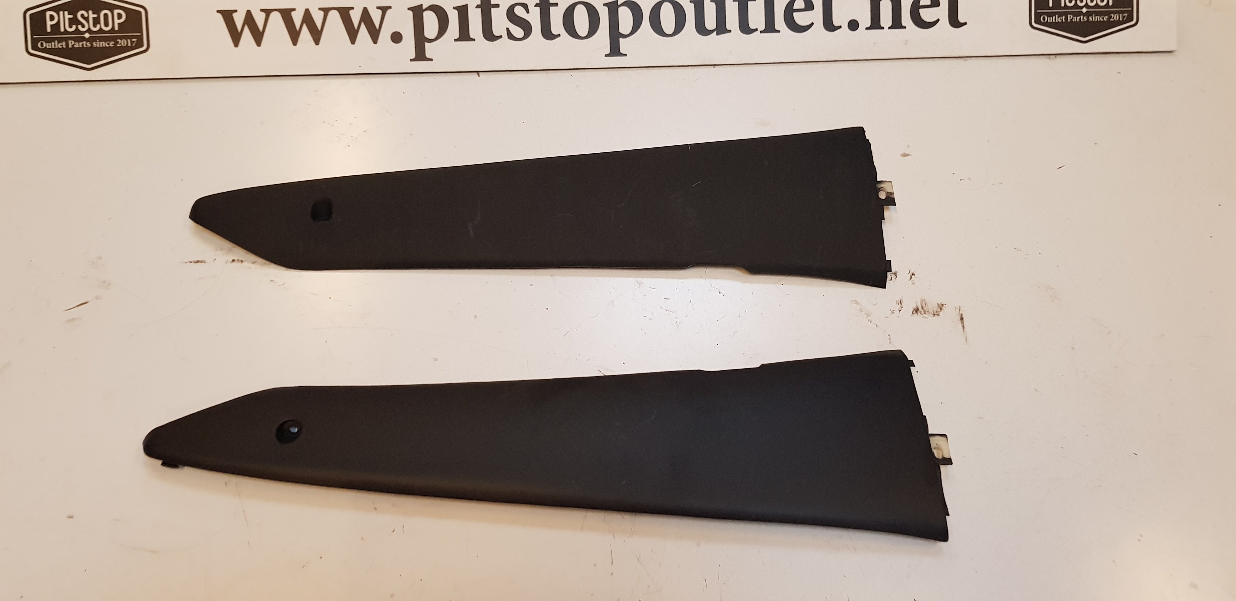 Zijskirts (Mat Zwart)
