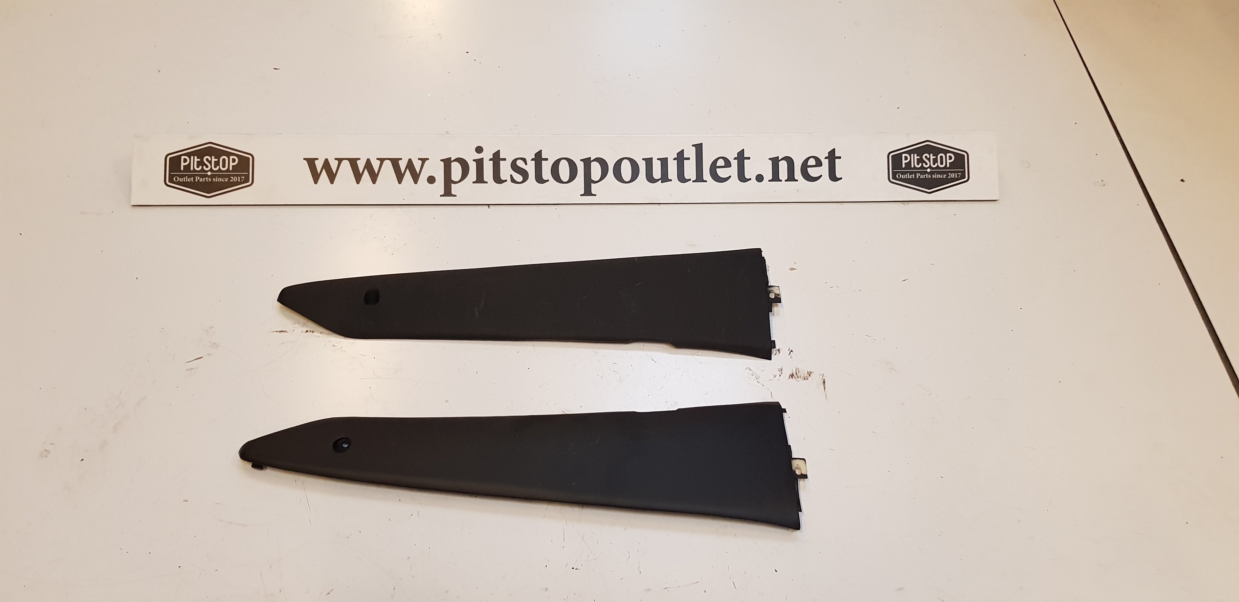 Zijskirts (Mat Zwart)