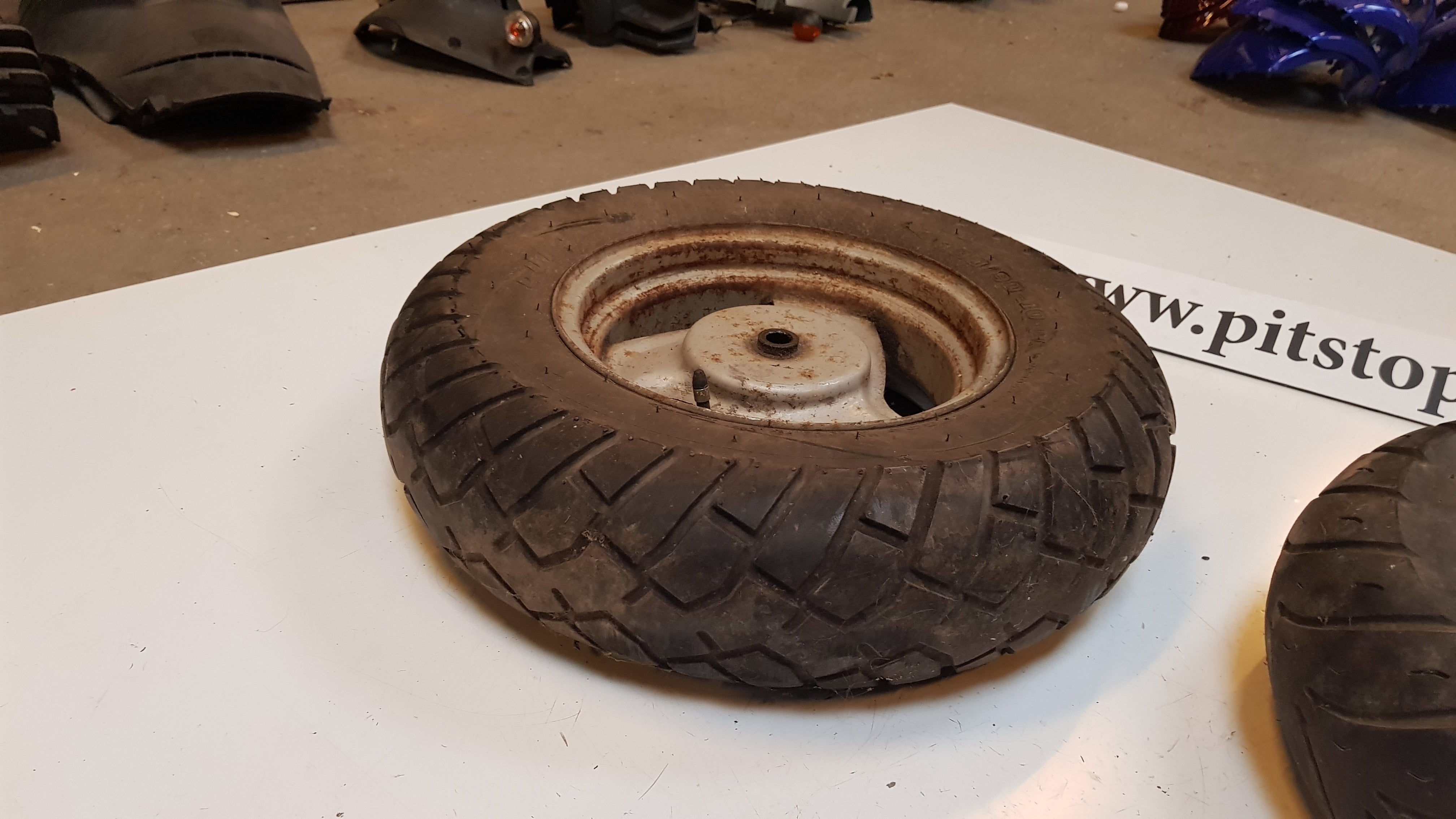Wielen Her Chee Adly Jet 50 / AT 50 PT