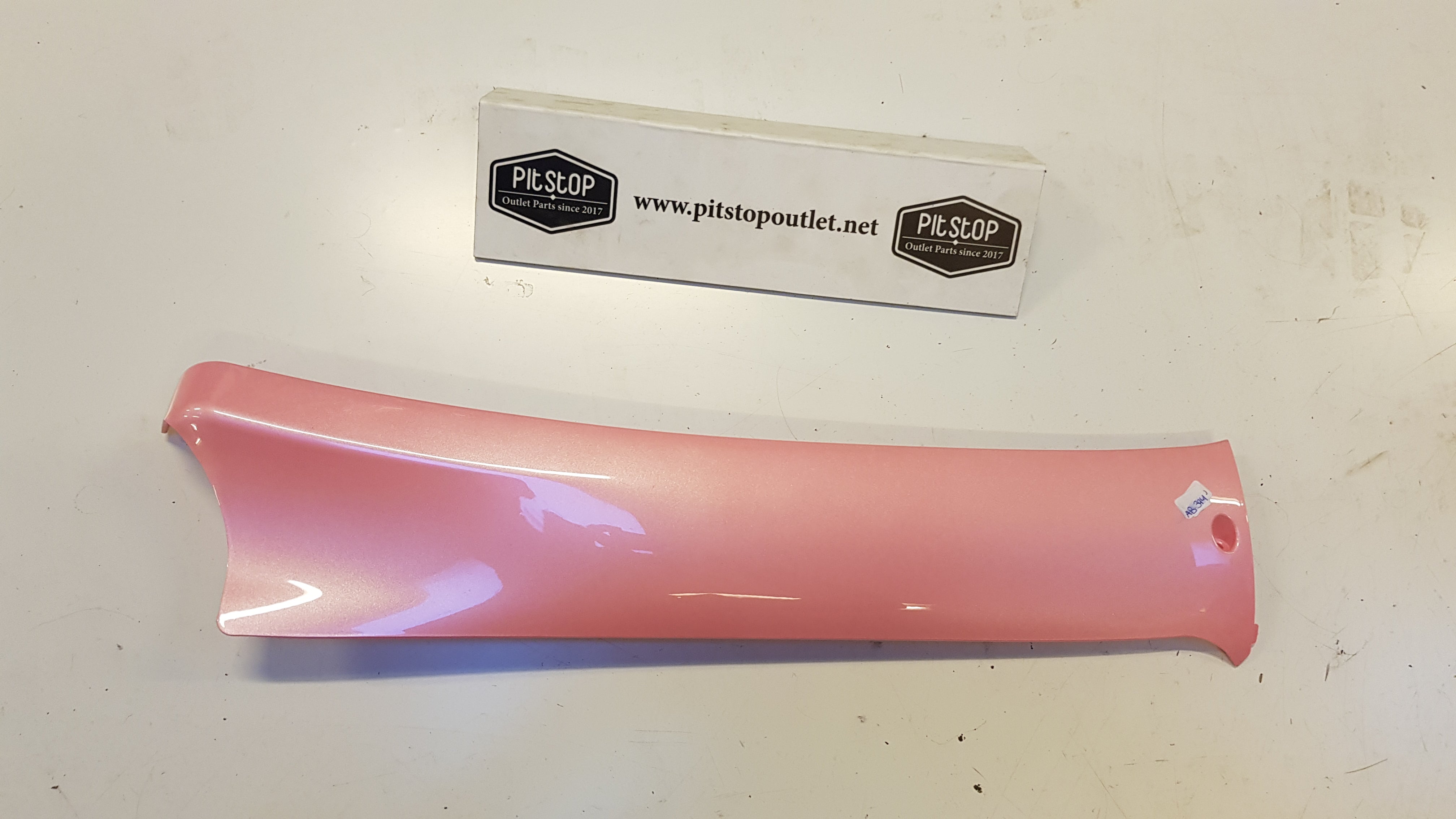 Rechter Onderkap (Roze)