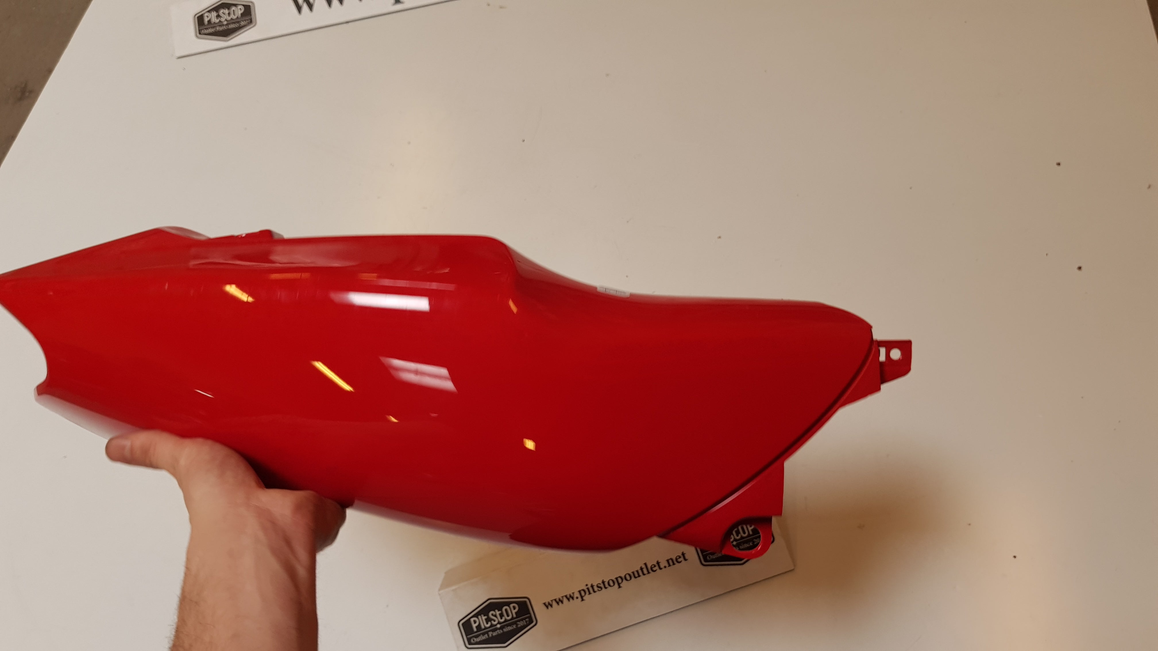 Rechter Zijkap (Rood)