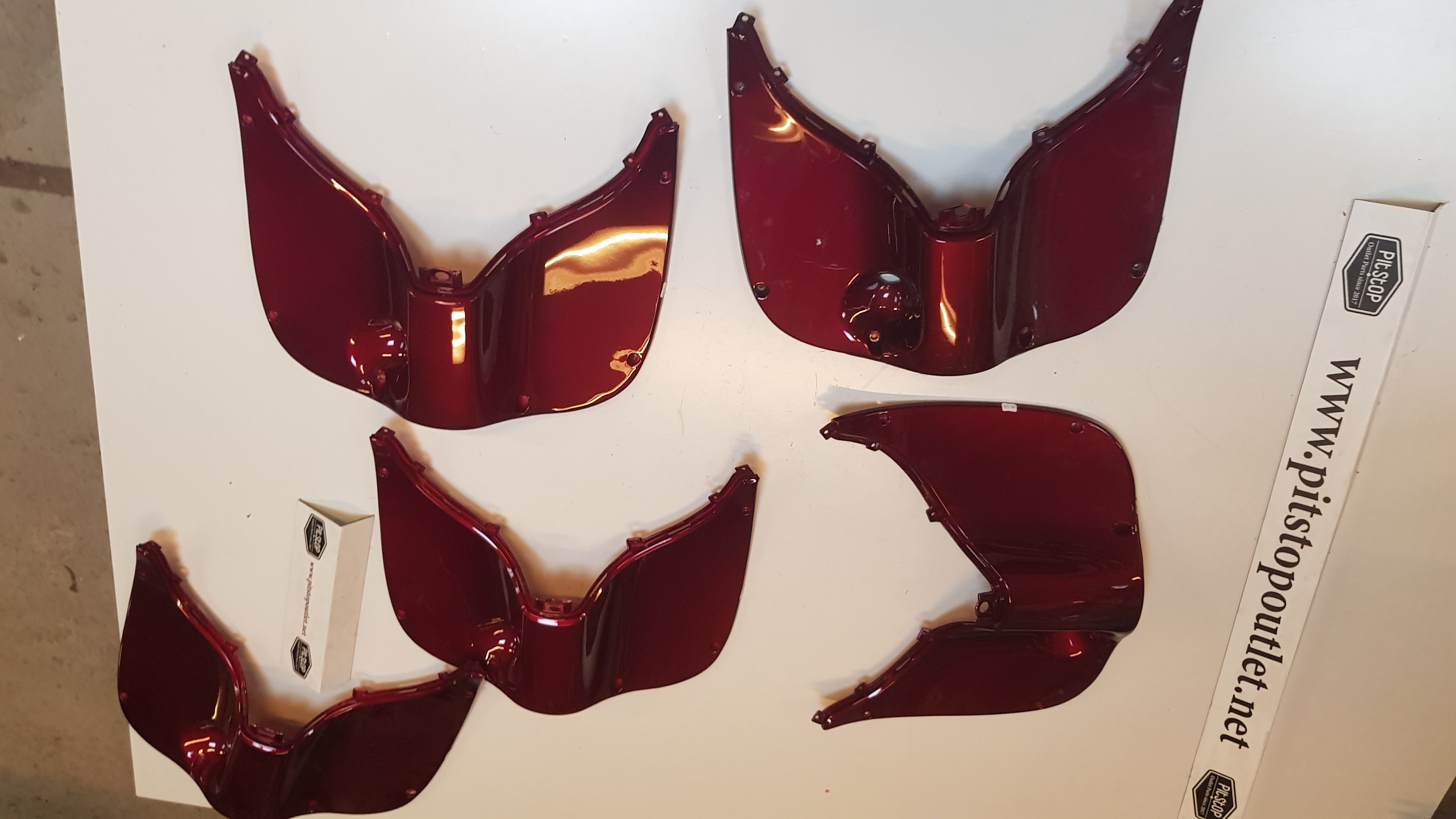 Beenschild (Bordeaux Rood)