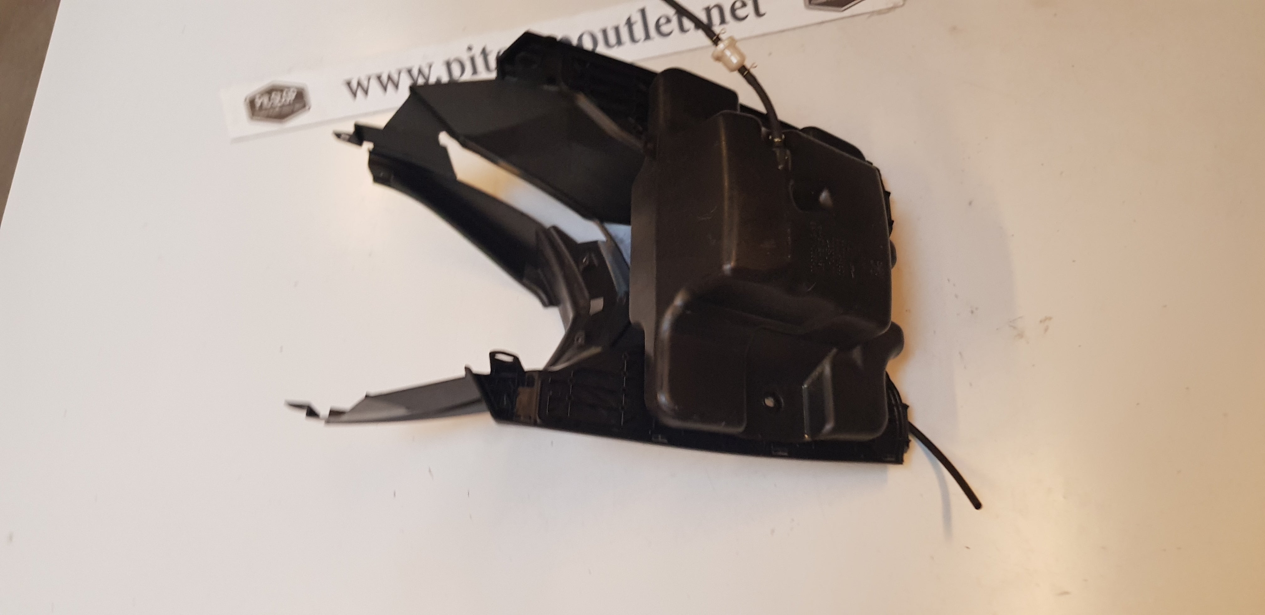 Benzinetank + Voetkap (Zwart)