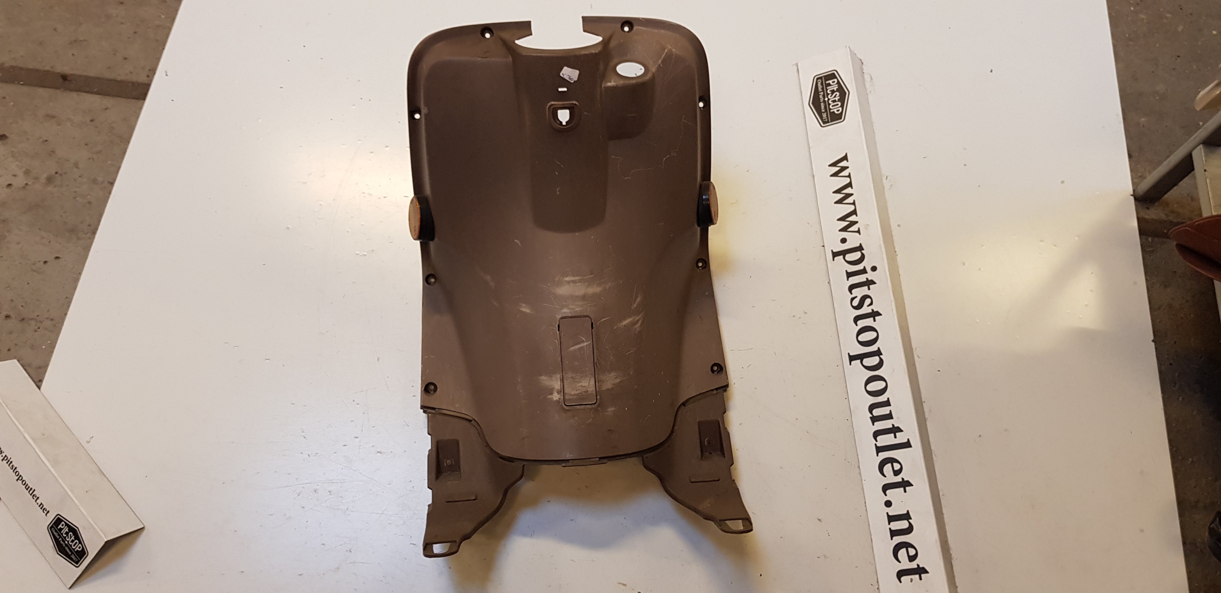 Beenschild (Bruin)