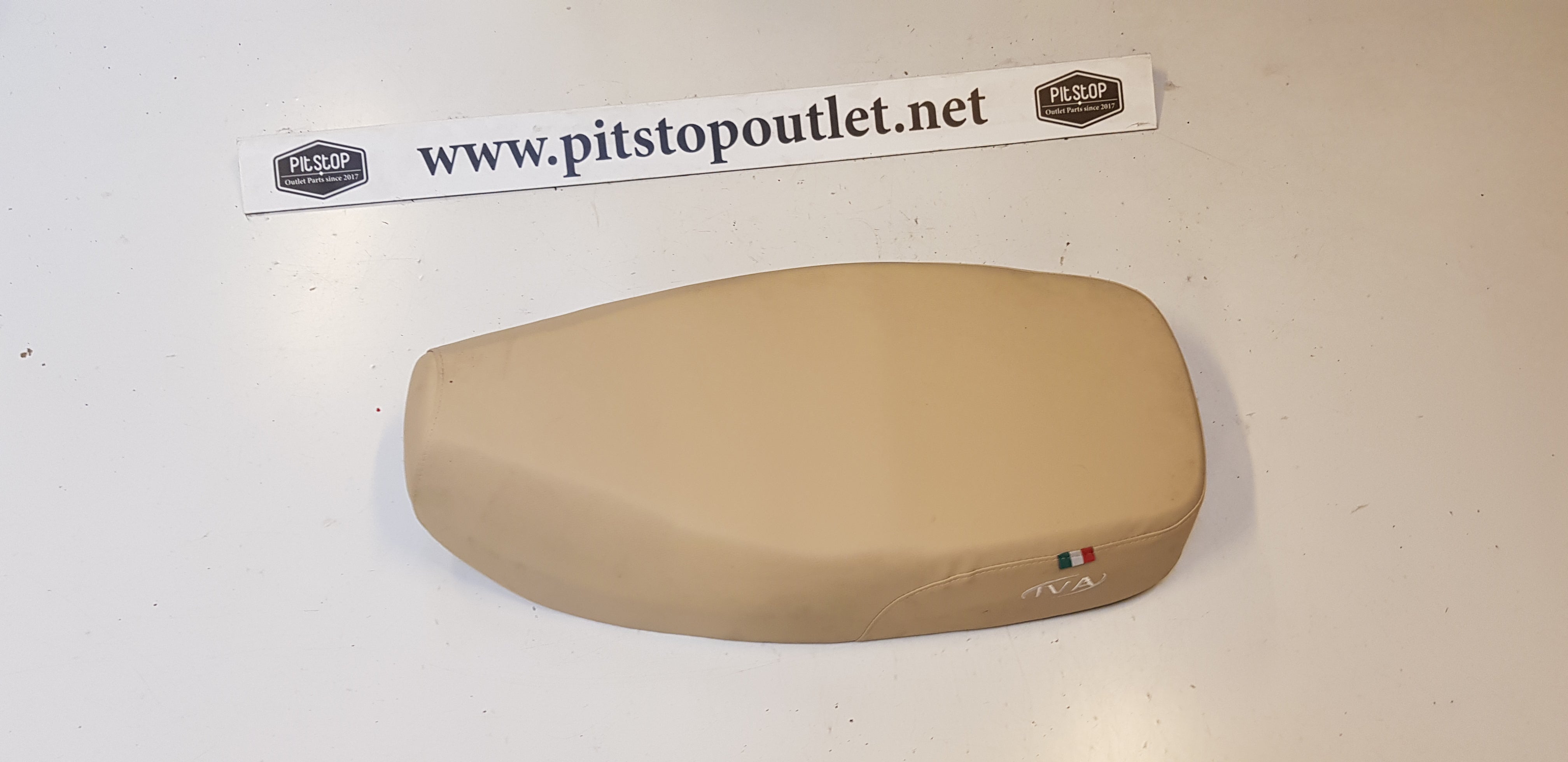 Zadel (Beige/Creme)