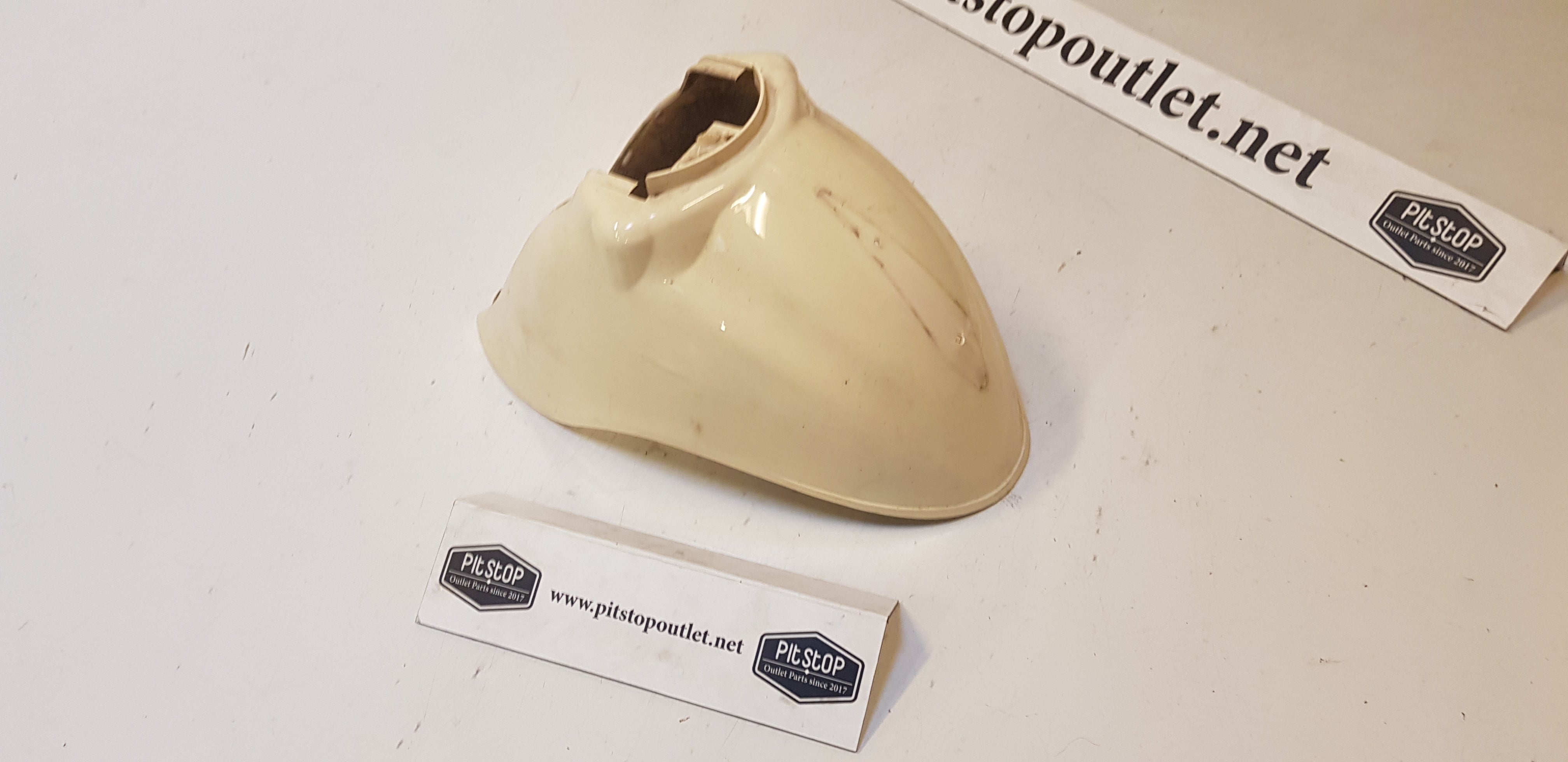 Voorspatbord (Creme)