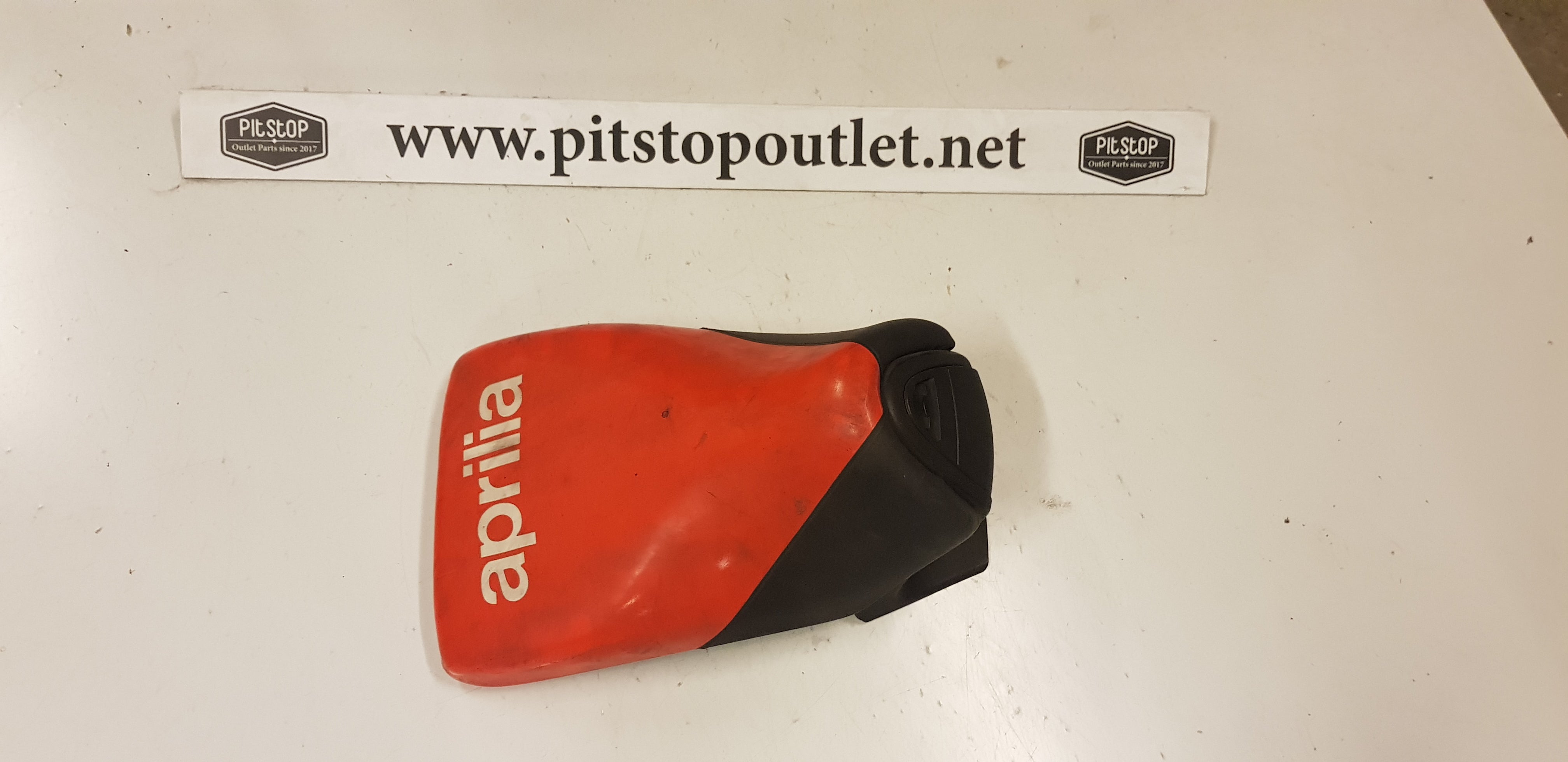 Zadel (Rood+Zwart)