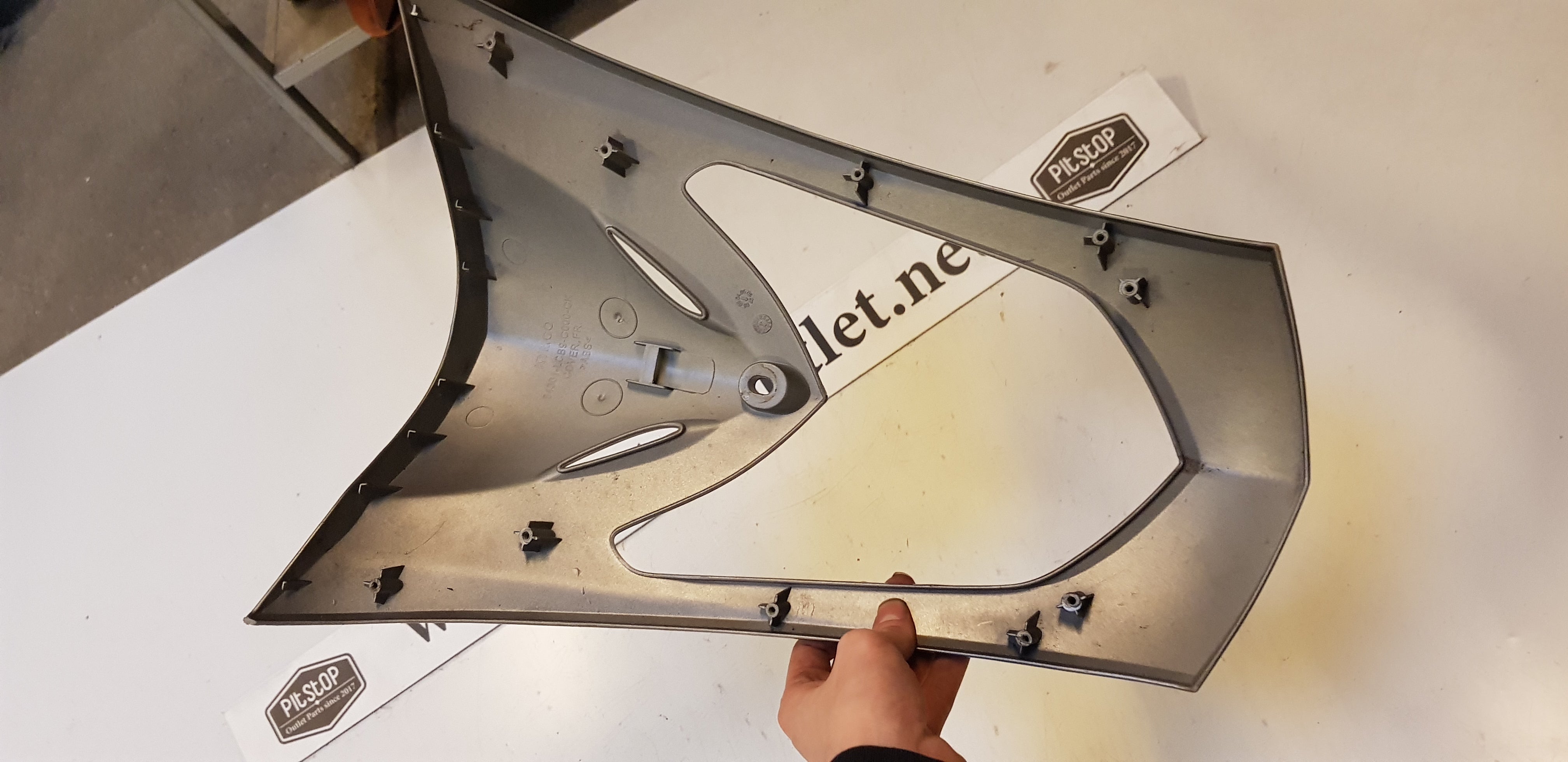Voorkap (Grijs)